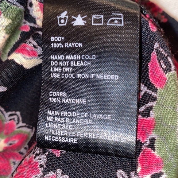 Staring at stars women’s cold shoulder black and pink floral dress size XS - Picture 9 of 9